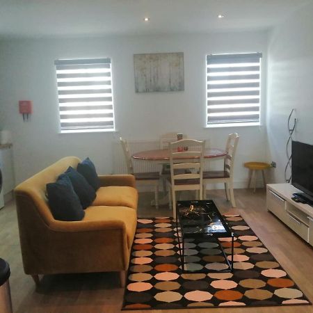 Apartment No 8 - Stay In Style In The Heart Of The Cathedral City. Труро Екстериор снимка