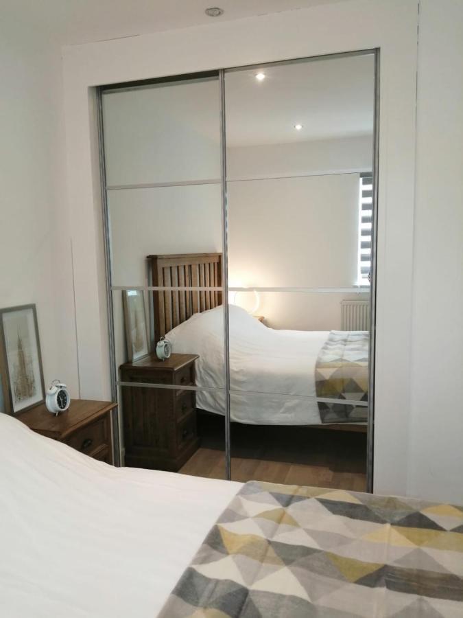 Apartment No 8 - Stay In Style In The Heart Of The Cathedral City. Труро Екстериор снимка