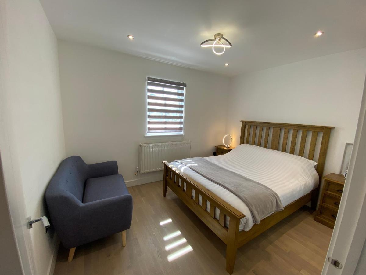 Apartment No 8 - Stay In Style In The Heart Of The Cathedral City. Труро Екстериор снимка